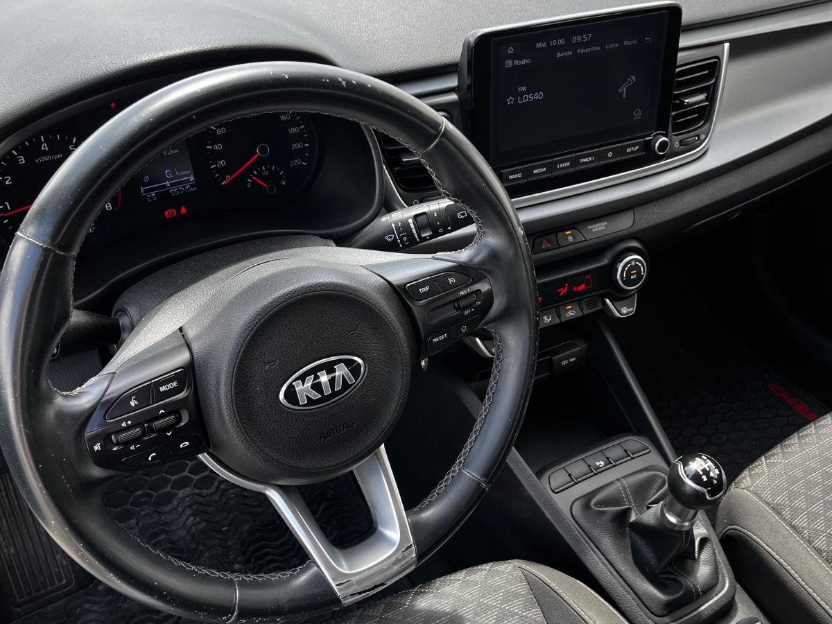KIA RIO 1.2DPI 2021 · AutosMR Lanzarote