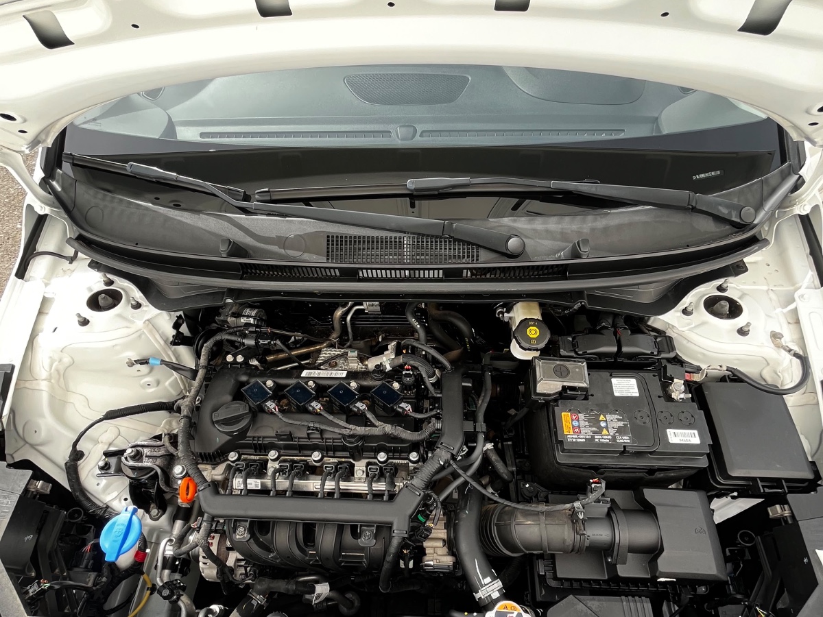 Hyundai Bayon 1.2 MPI Klass 2024 · AutosMR Lanzarote